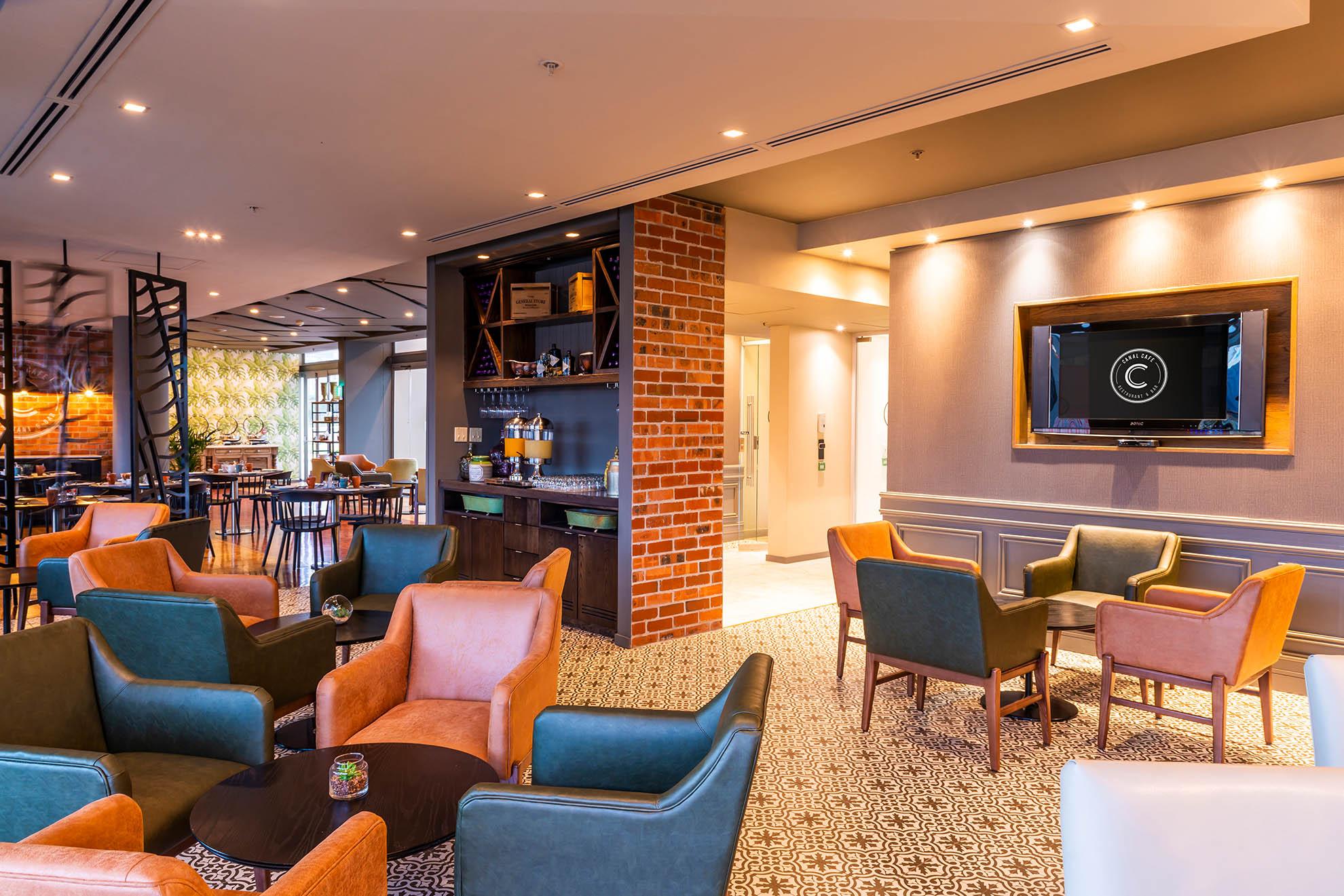 קייפטאון Aha Harbour Bridge Hotel & Suites מראה חיצוני תמונה