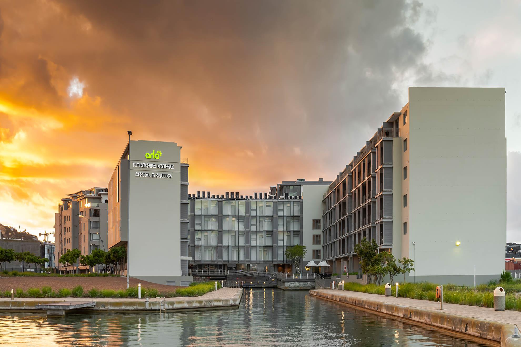קייפטאון Aha Harbour Bridge Hotel & Suites מראה חיצוני תמונה