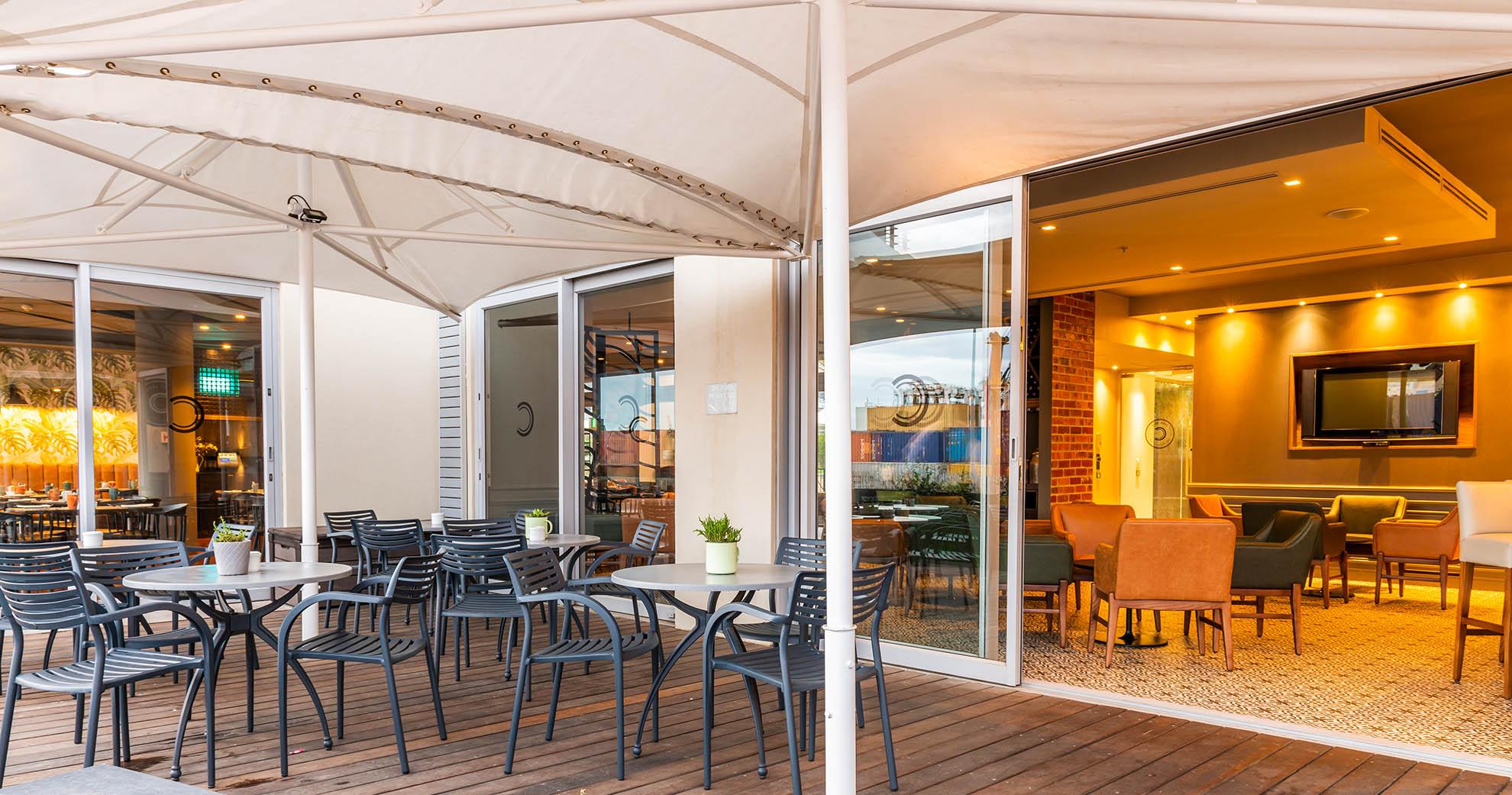 קייפטאון Aha Harbour Bridge Hotel & Suites מראה חיצוני תמונה