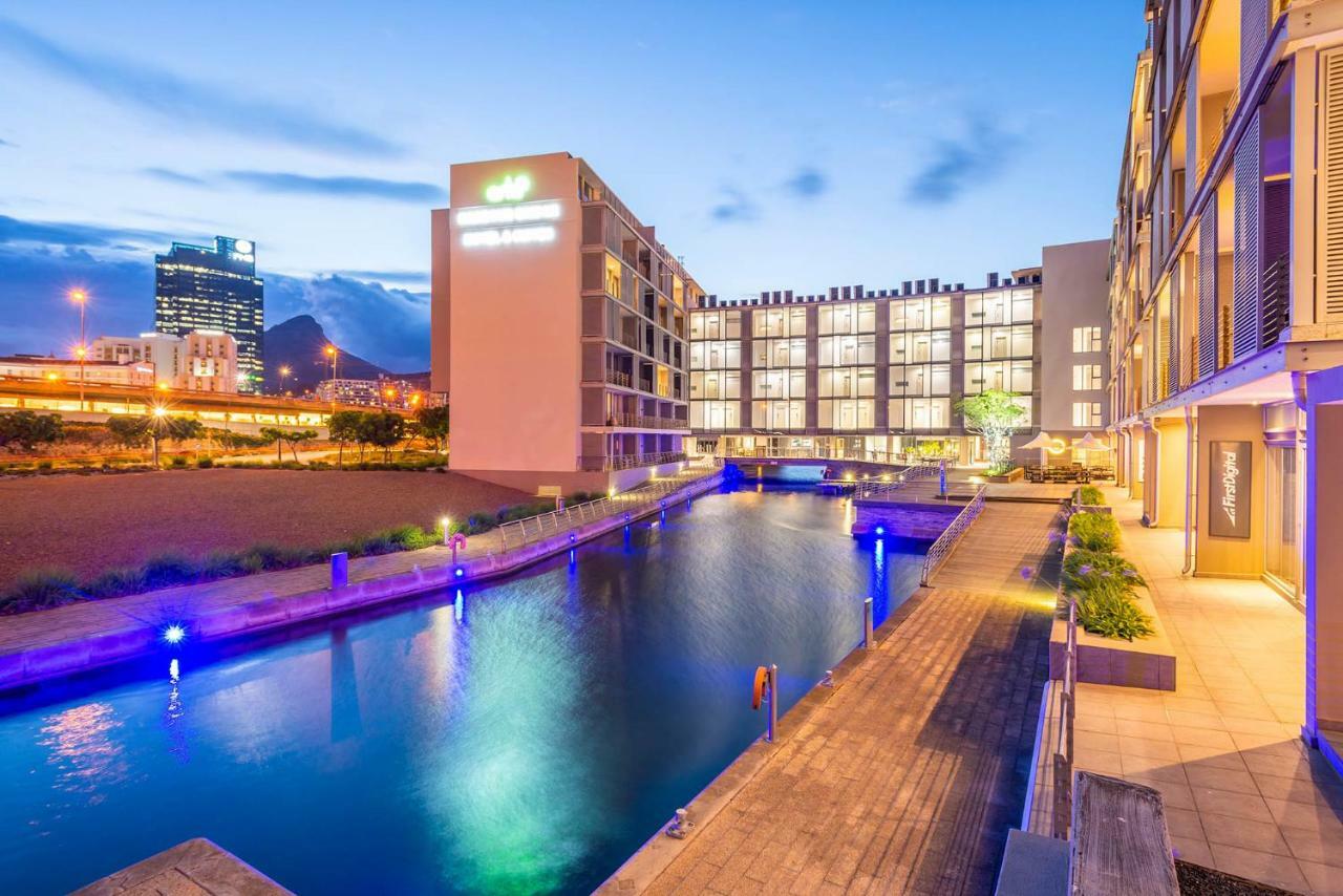 קייפטאון Aha Harbour Bridge Hotel & Suites מראה חיצוני תמונה